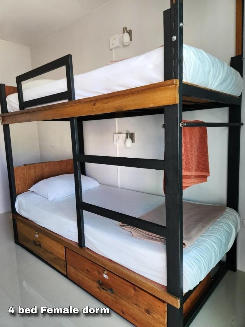 Theppahrak Hostel Khaolak Khao Lak Eksteriør bilde
