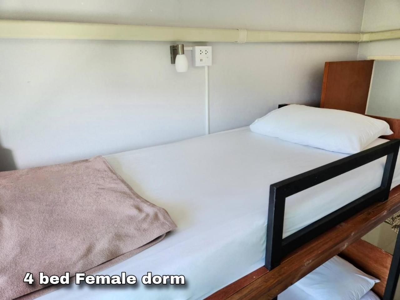 Theppahrak Hostel Khaolak Khao Lak Rom bilde