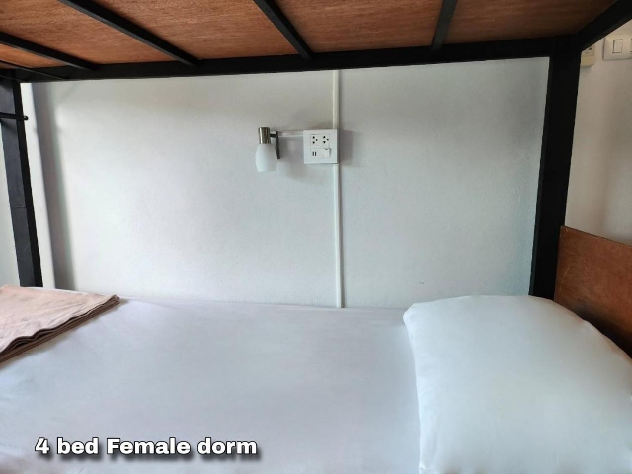 Theppahrak Hostel Khaolak Khao Lak Rom bilde